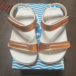 Native toddler girls Charley sandals